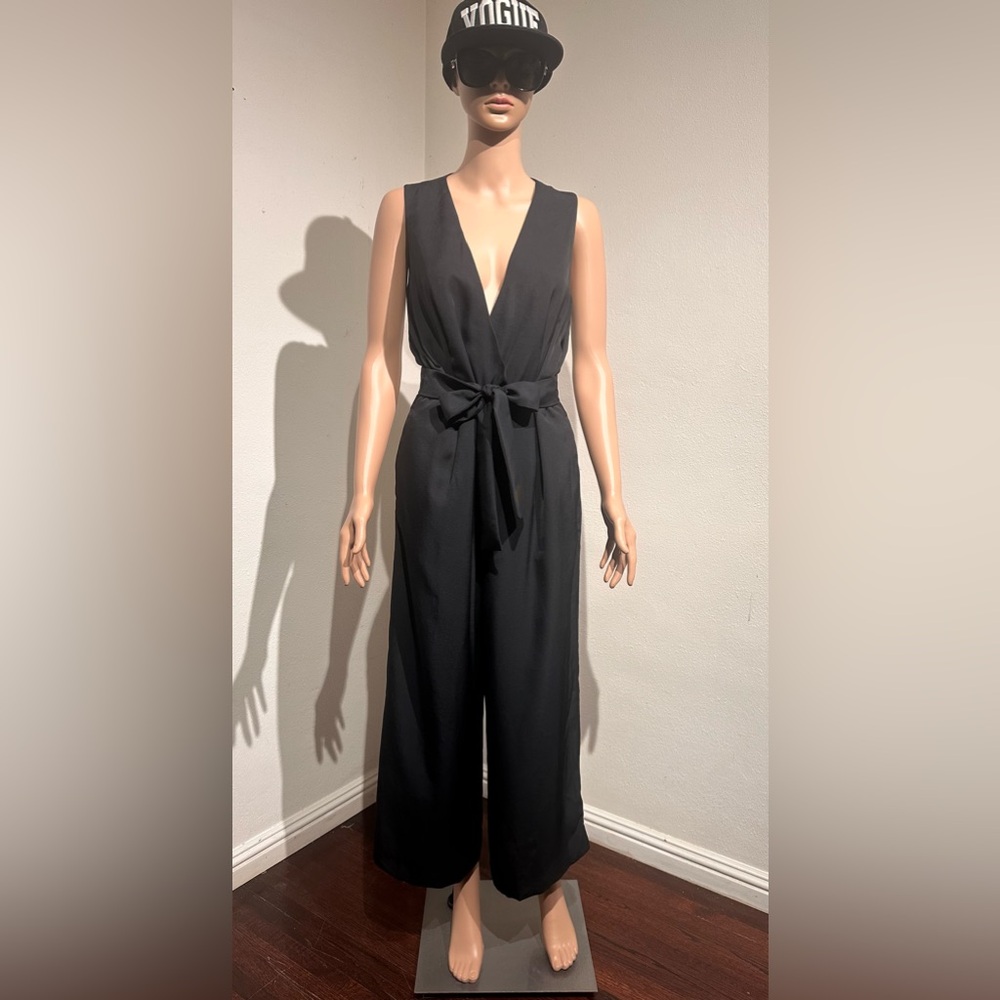***ROMPER ONLY***
ITEM:Romper
Brand: H&M
Condition: NWOT
